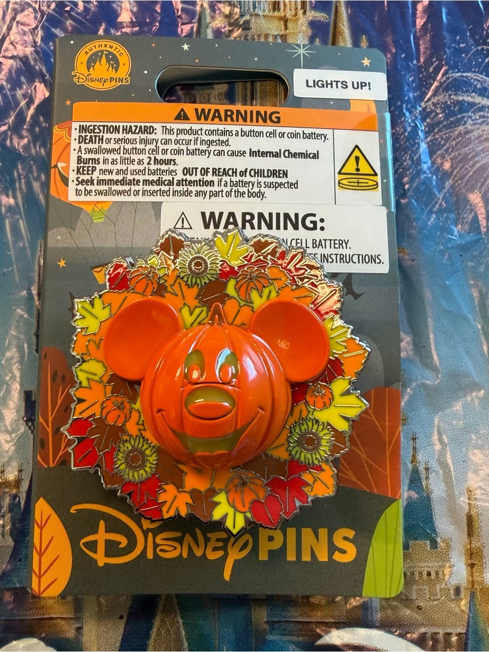 2026 Light Up Mickey Mouse Autumn Wreath Pin. Sealed.